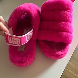UGG Women's Fluffy Pink Slippers